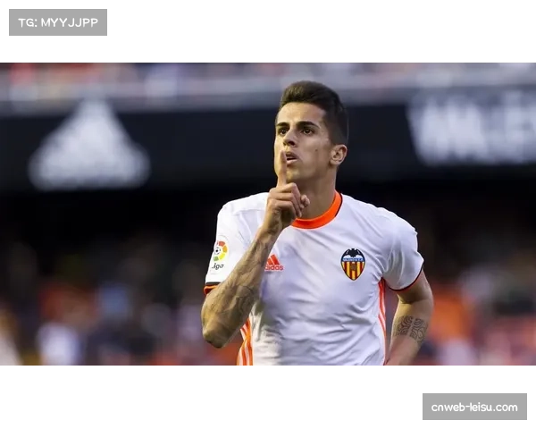 于泓凯在有限出场时间内 展现策应能力送出助攻